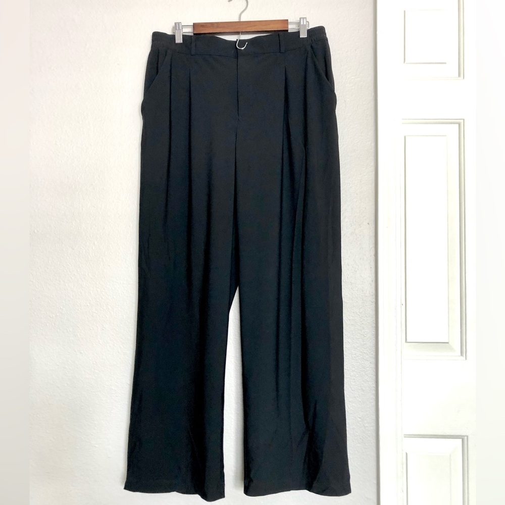 NWOT Old Navy Black Wide Leg Trousers